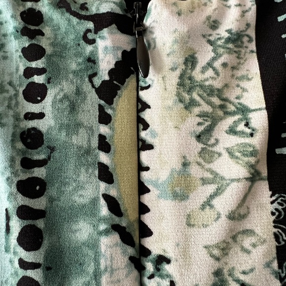 Connected Apparel Green Abstract Print Fit & Flare Dress - Picture 4 of 8